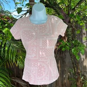 GUESS Bandana Print Tee size small